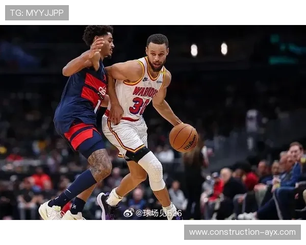 NBA最新动态:詹姆斯伤愈复出带领湖人逆转胜勇士 库里伤势疑云仍待确认 NBA最新动态:詹姆斯伤愈复出带领湖人逆转胜勇士 库里伤势疑云仍待确认