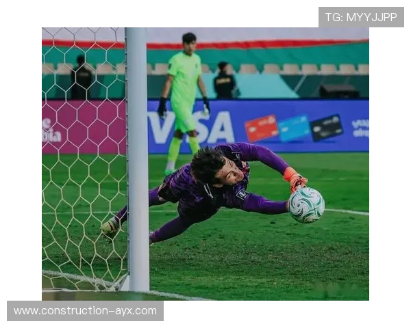 国家队鏖战亚洲杯决赛上演巅峰对决全场沸腾拼搏精神尽显荣耀时刻