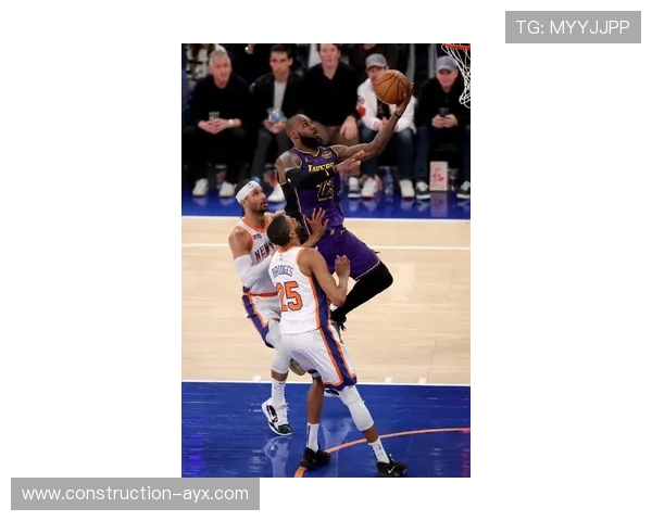 詹姆斯爆发率湖人逆转勇士重燃季后赛希望今日焦点战全场轰下三双