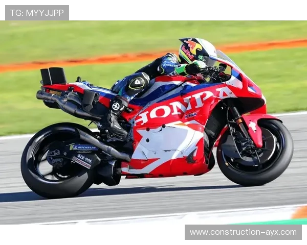 MotoGP赛季最新动态：顶级车手激烈角逐 谁将问鼎世界冠军荣耀