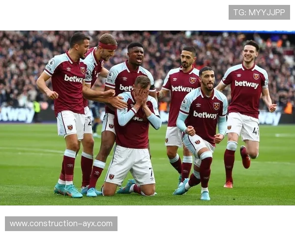 托特纳姆热刺俱乐部新赛季战术布局与球员发展分析