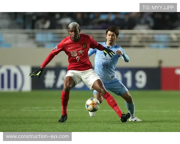 摩托GP赛季激战正酣 新星崛起与老将争锋成焦点