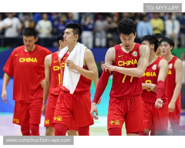 中国男篮力克强敌迎来世界杯开门红 全队展现顽强拼搏精神