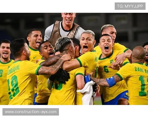 全球体育赛事回顾：精彩瞬间与球员表现带来的震撼与启示