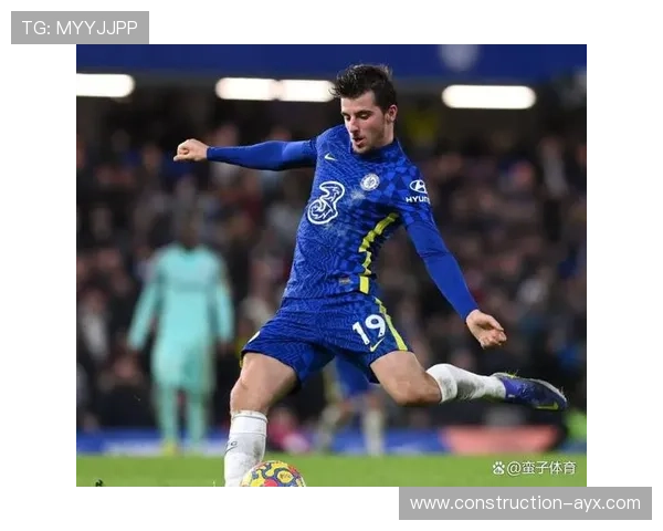 欧洲豪门转会风云再起新星崛起与老将谢幕交织赛季悬念升级